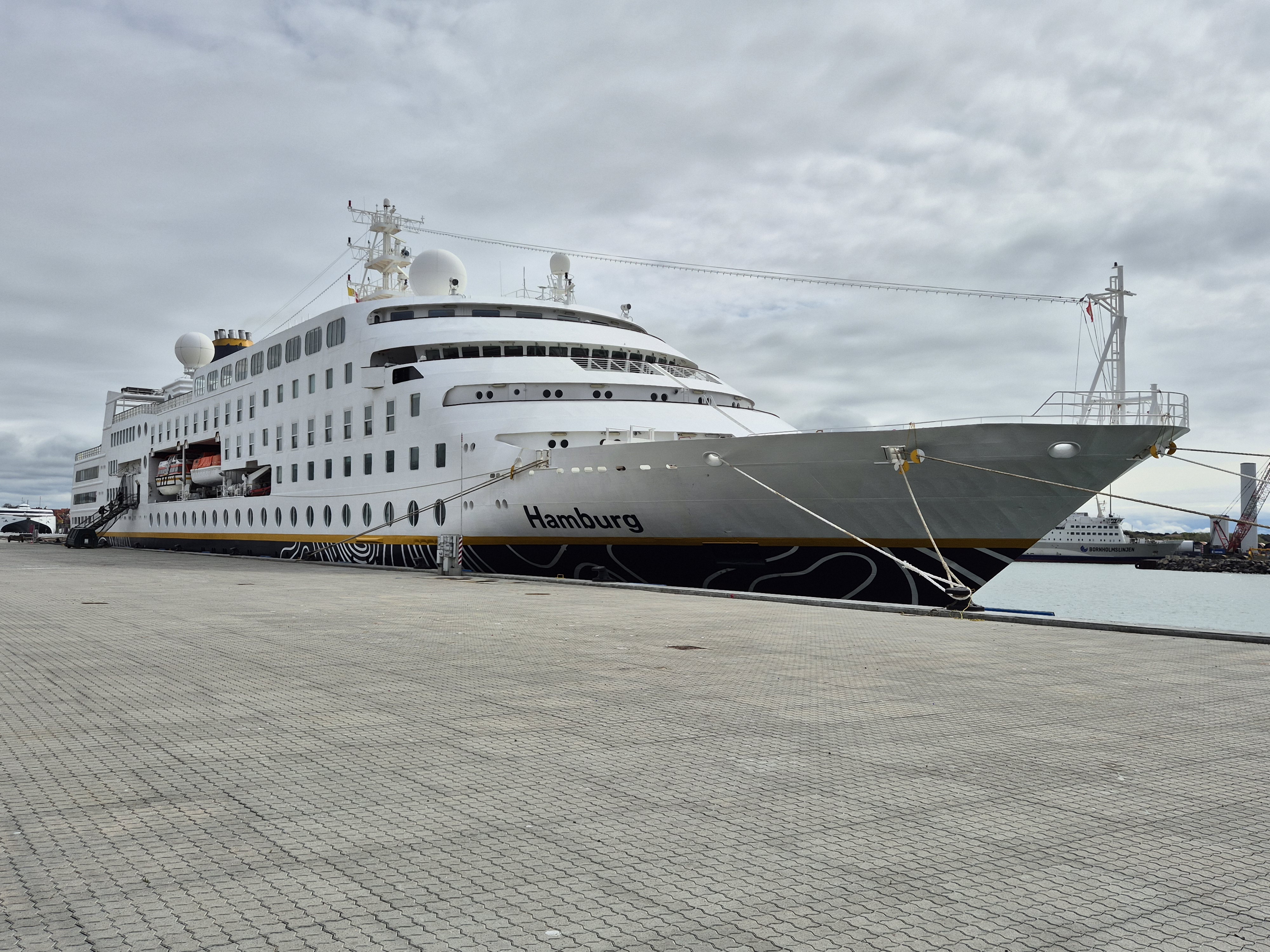 MS Hamburg