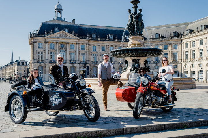 Tour en moto clásica por las calles de Burdeos con Scenic Freechoice.