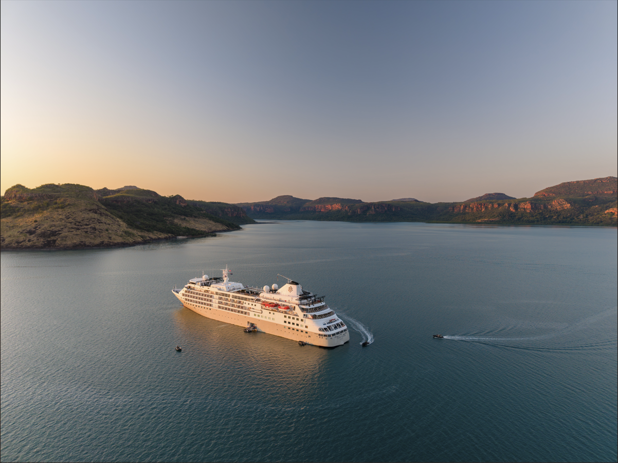 Silver Cloud at Kimberley Hunter River