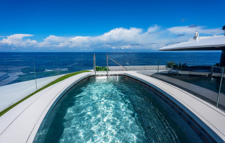 Emerald Kaia Sky Pool