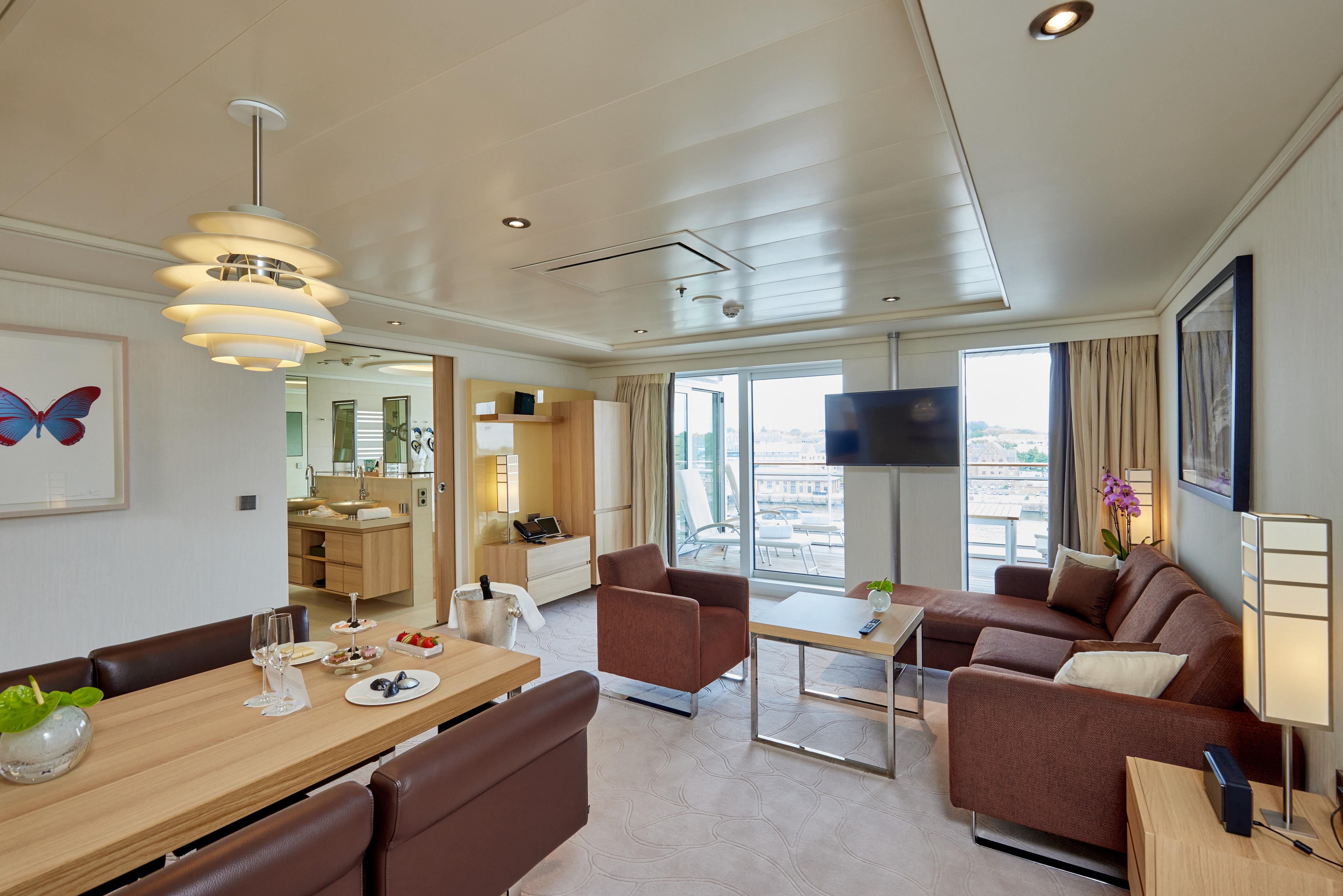 Europa 2 Grand Penthouse Suite