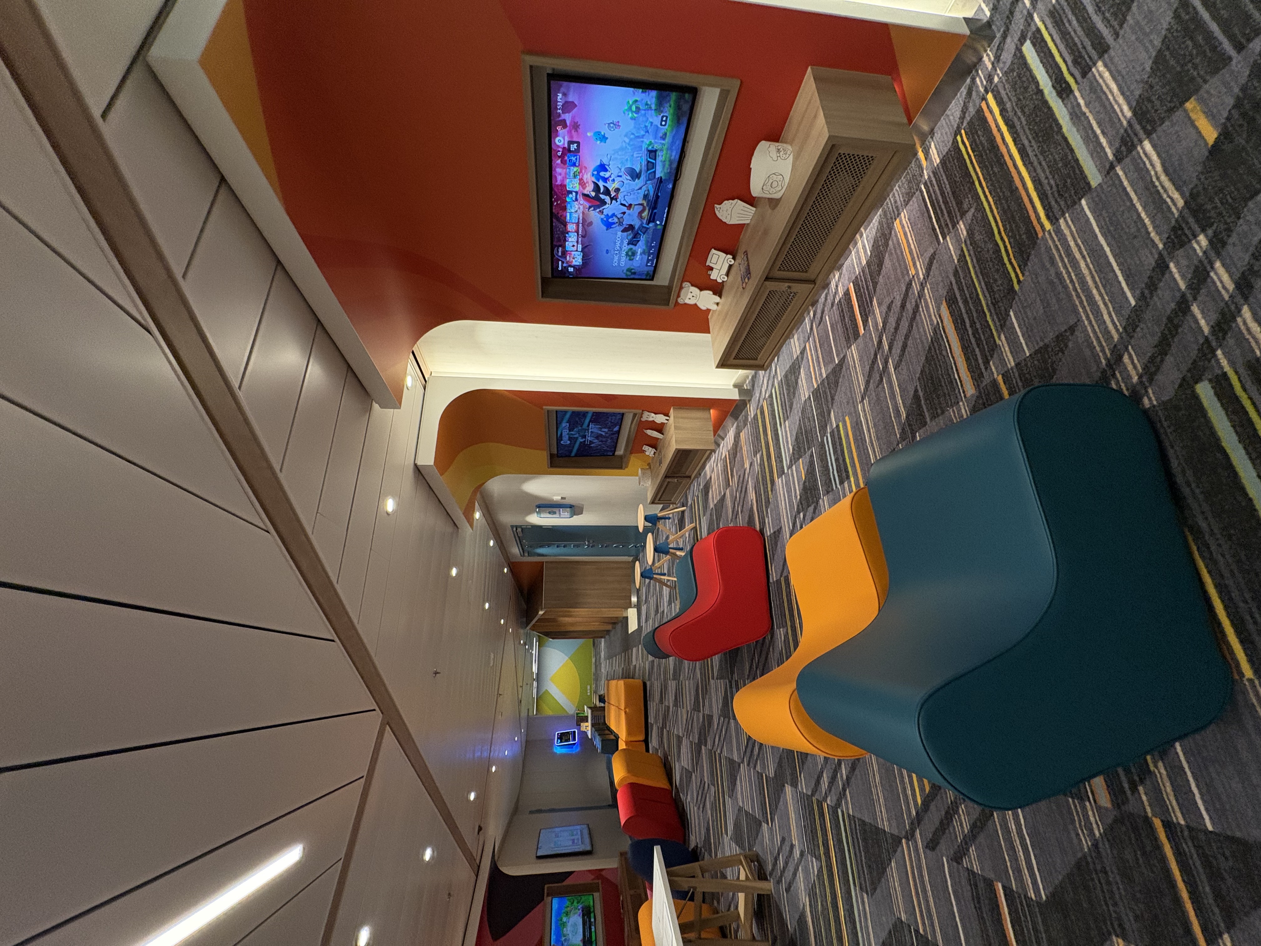 Legend of the Seas Adventure Ocean Deck 6