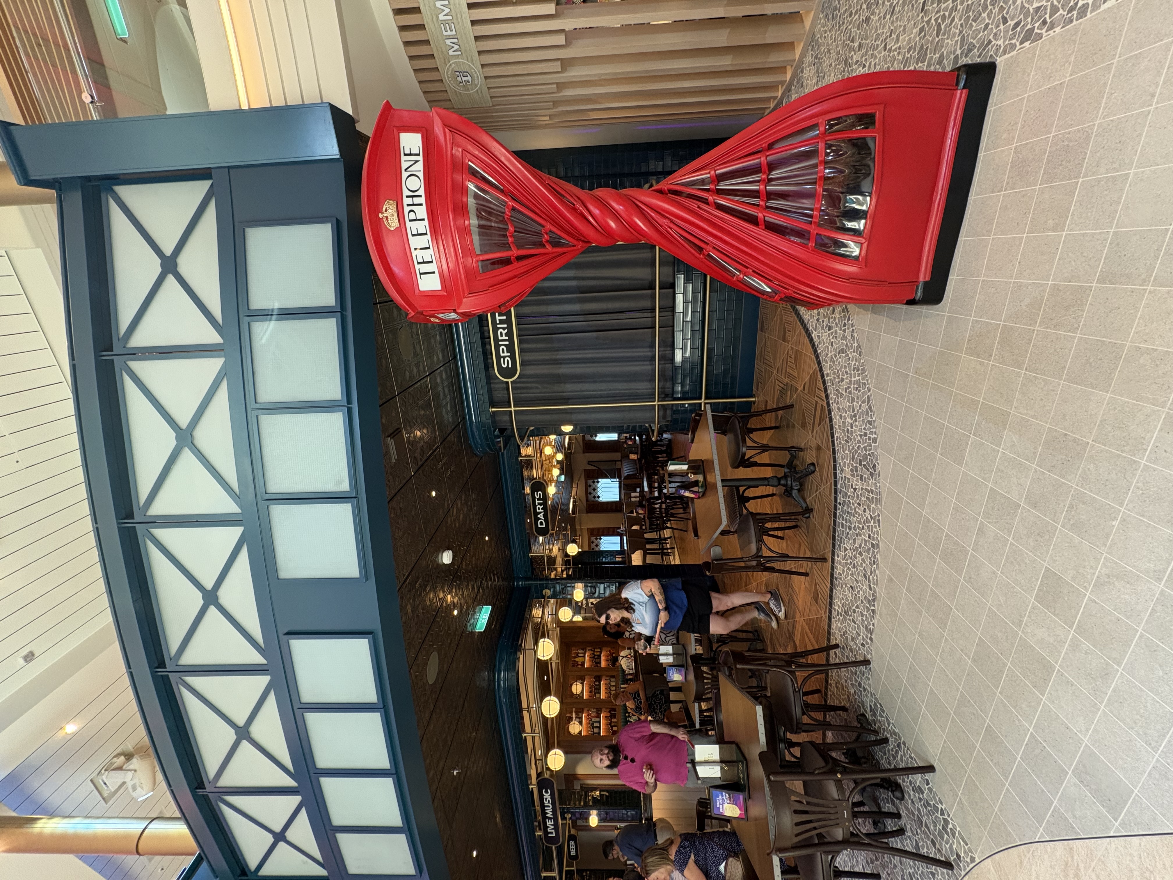 Legend of the Seas Royal Promenade - Ale &amp; Arrow