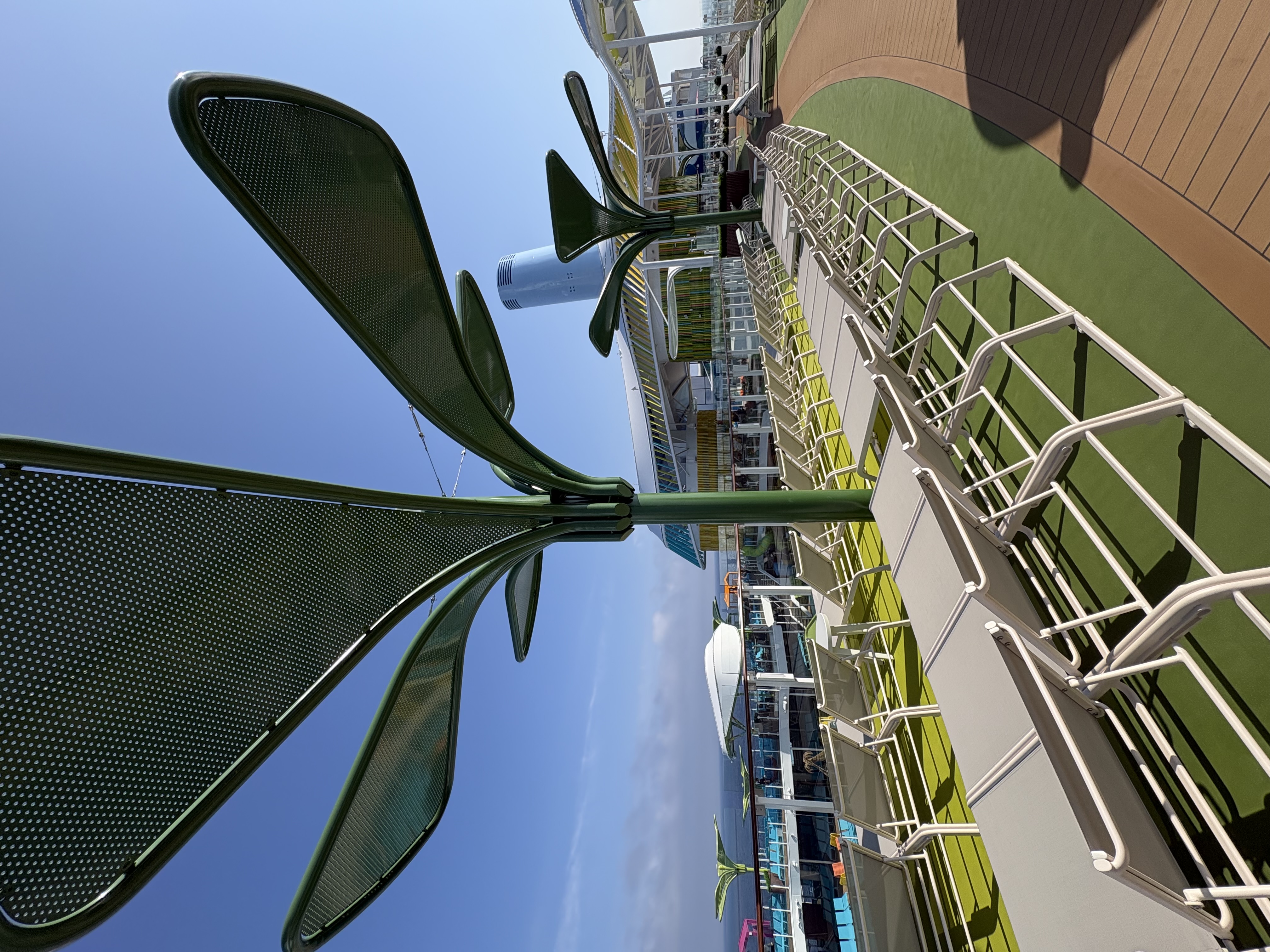 Legend of the Seas Outdoor
